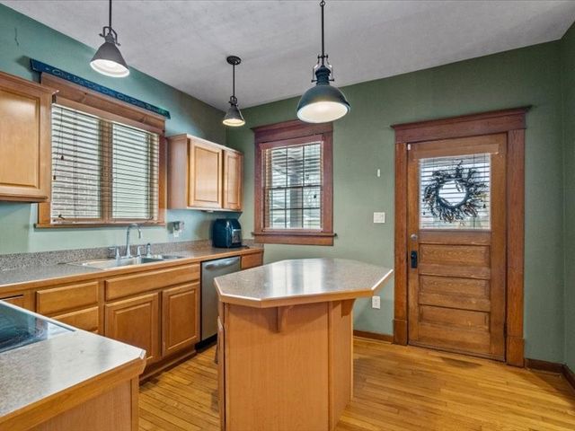 2304 Highland Ave, New Castle, PA 16105