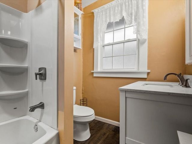 2304 Highland Ave, New Castle, PA 16105