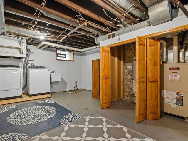 2304 Highland Ave, New Castle, PA 16105