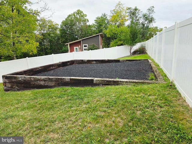 421 LONGVIEW AVE, Winchester, VA 22601