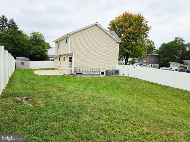 421 LONGVIEW AVE, Winchester, VA 22601