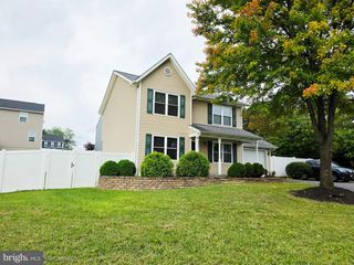 421 LONGVIEW AVE, Winchester, VA 22601
