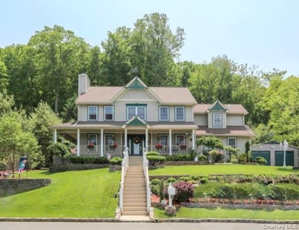 9 Oldfield Court, Garnerville, NY 10923