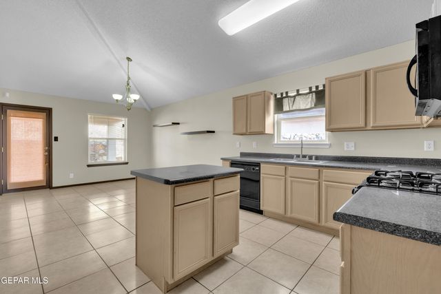 6120 PALMDALE Street, El Paso, TX 79932