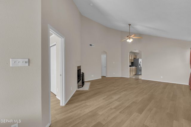 6120 PALMDALE Street, El Paso, TX 79932