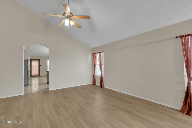 6120 PALMDALE Street, El Paso, TX 79932