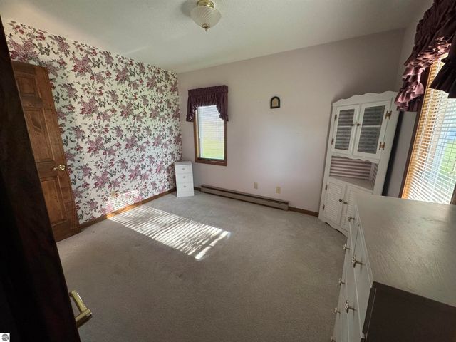1017 Channel Drive, Lake Isabella, MI 48893