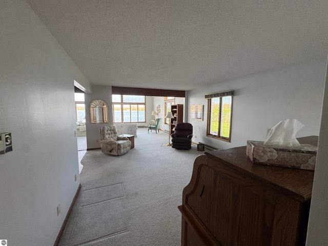 1017 Channel Drive, Lake Isabella, MI 48893
