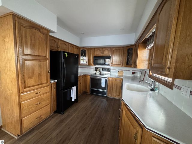 1017 Channel Drive, Lake Isabella, MI 48893