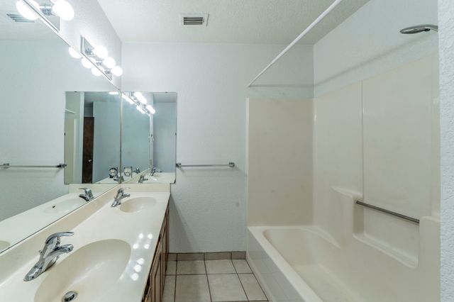 1913 Teton Trail, Lewisville, TX 75077