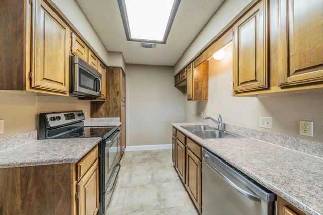 1913 Teton Trail, Lewisville, TX 75077