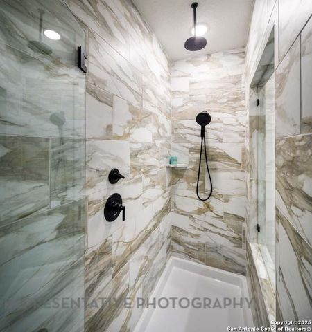 1715 Seekat Drive, New Braunfels, TX 78132