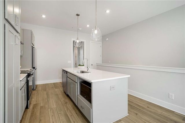 1293 Longreen Terrace NW 4, Atlanta, GA 30318