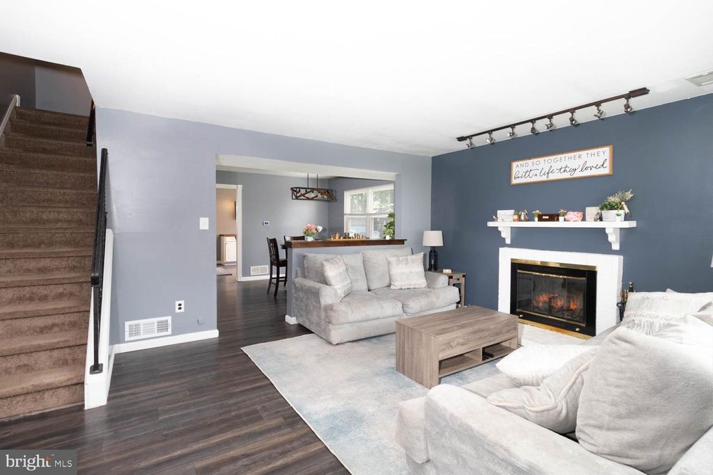 15 CARRIAGE DR, HORSHAM, PA 19044 — photo 4
