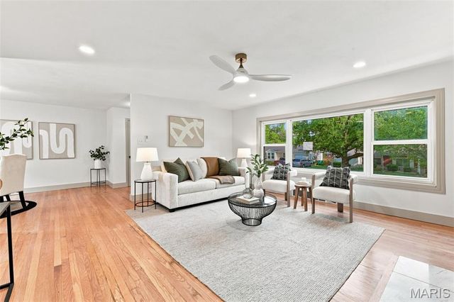 1463 Ronald Drive, St Louis, MO 63119