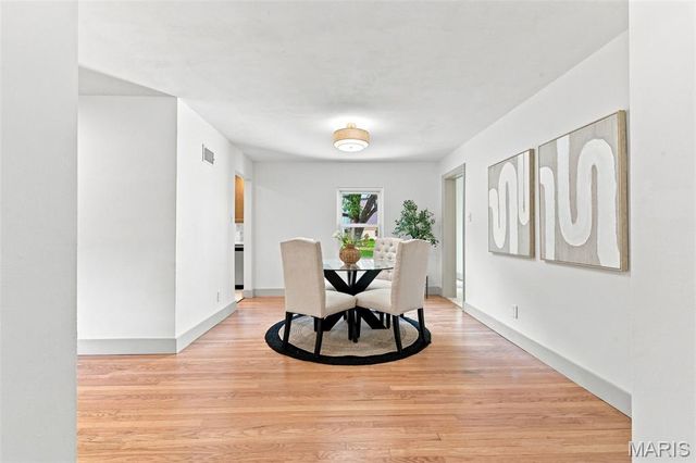 1463 Ronald Drive, St Louis, MO 63119