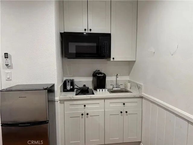 7029 Bellaire, Los Angeles, CA 91605