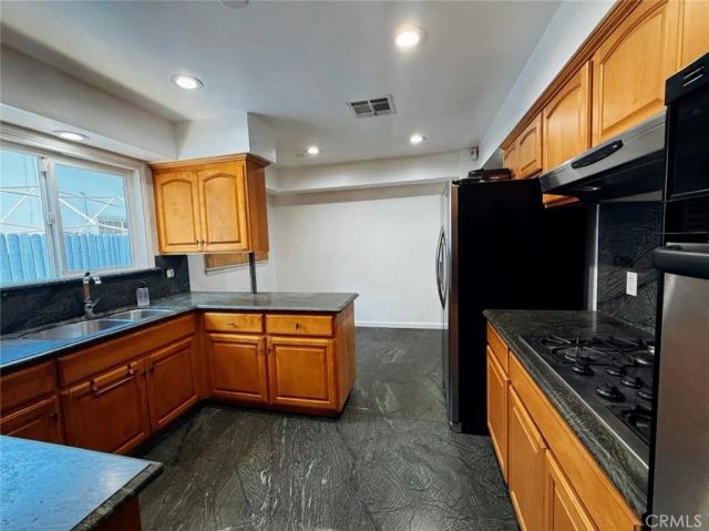 7029 Bellaire, Los Angeles, CA 91605