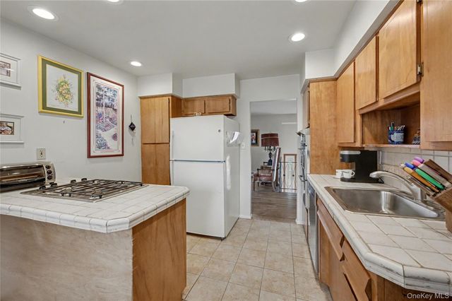 4 Bethal Lane, Commack, NY 11725