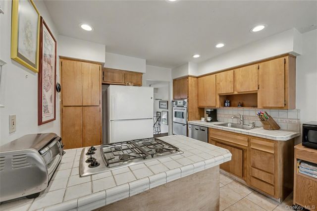 4 Bethal Lane, Commack, NY 11725