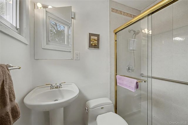 4 Bethal Lane, Commack, NY 11725