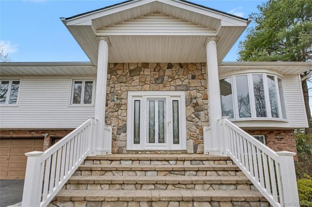 4 Bethal Lane, Commack, NY 11725