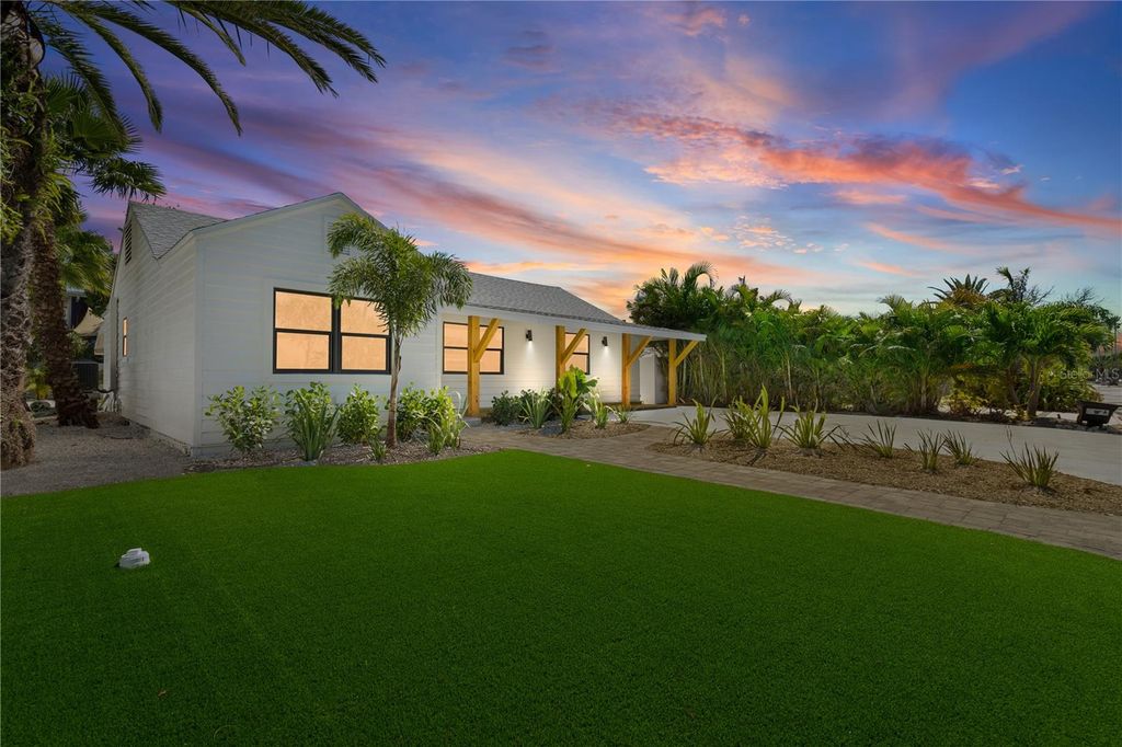 540 77TH AVENUE, St Pete Beach, FL 33706