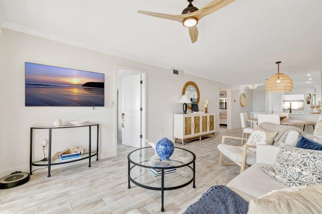 7420 S OCEAN Drive 215, Jensen Beach, FL 34957