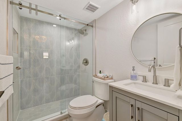7420 S OCEAN Drive 215, Jensen Beach, FL 34957