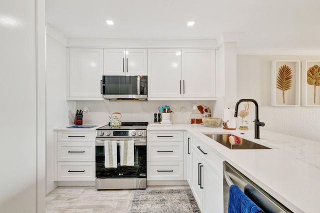 7420 S OCEAN Drive 215, Jensen Beach, FL 34957