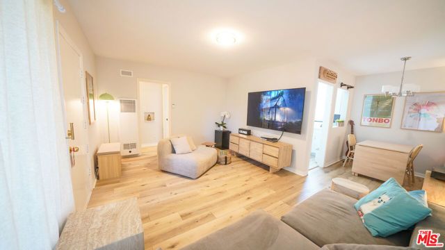 2033 Euclid Street 7, Santa Monica, CA 90405