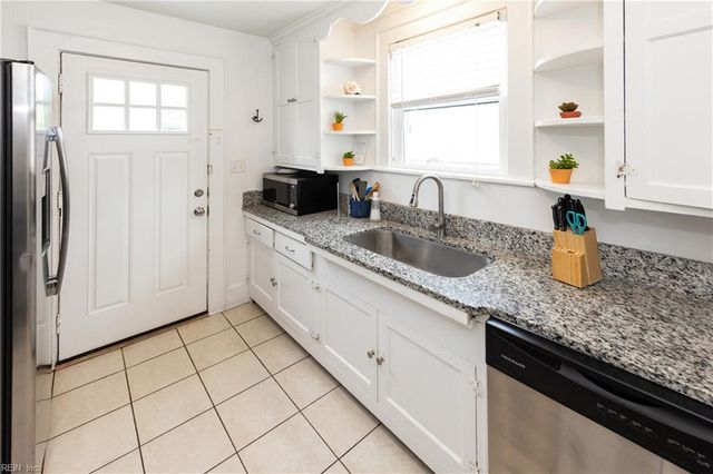 419 26th ST, Virginia Beach, VA 23451
