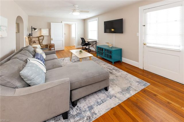 419 26th ST, Virginia Beach, VA 23451