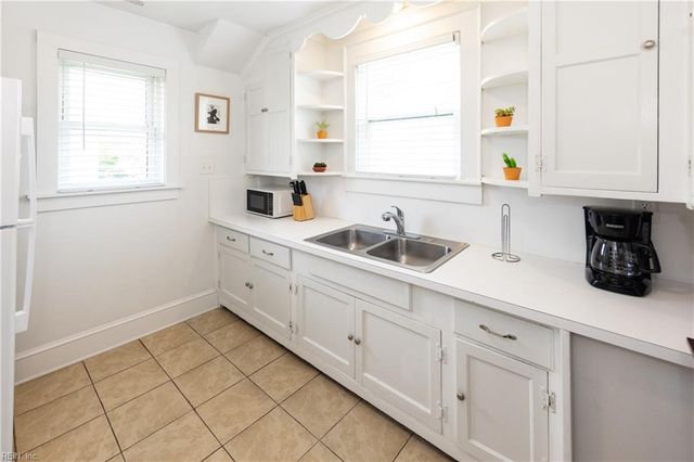 419 26th ST, Virginia Beach, VA 23451