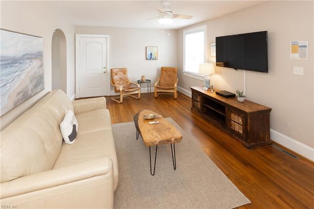 419 26th ST, Virginia Beach, VA 23451