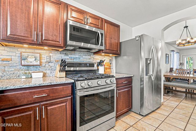 11881 Mesquite Miel Drive, El Paso, TX 79934