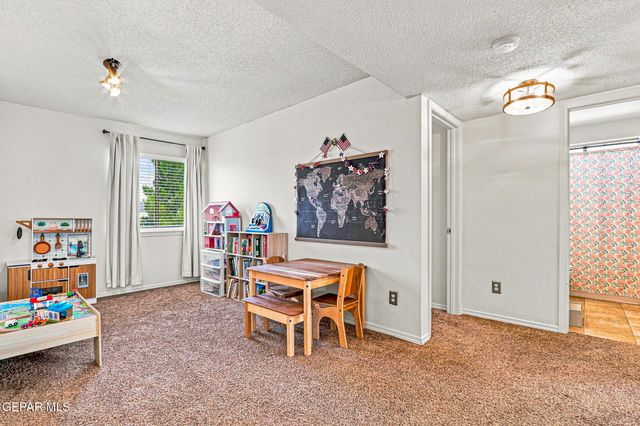 11881 Mesquite Miel Drive, El Paso, TX 79934