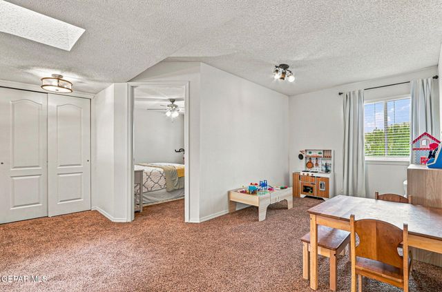 11881 Mesquite Miel Drive, El Paso, TX 79934
