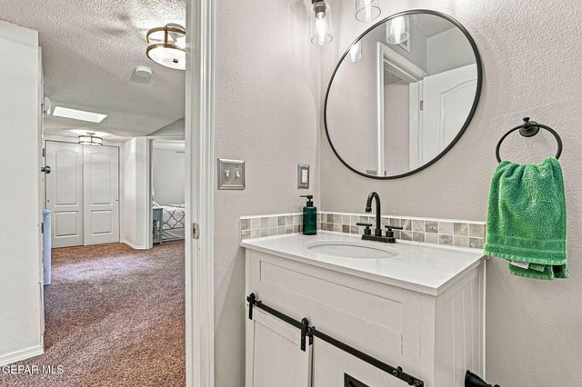 11881 Mesquite Miel Drive, El Paso, TX 79934