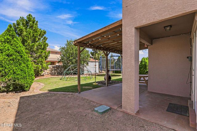 11881 Mesquite Miel Drive, El Paso, TX 79934
