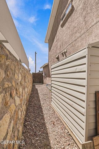 11881 Mesquite Miel Drive, El Paso, TX 79934