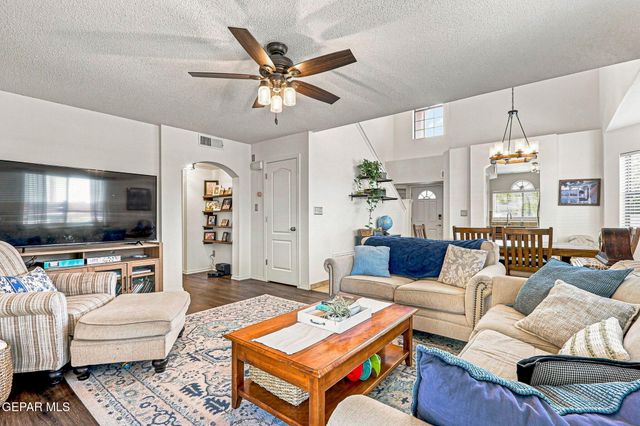11881 Mesquite Miel Drive, El Paso, TX 79934
