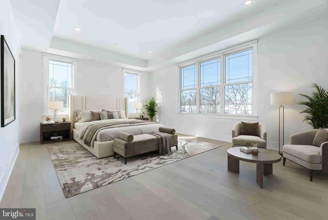 102 RAILROAD AVE, Chalfont, PA 18914