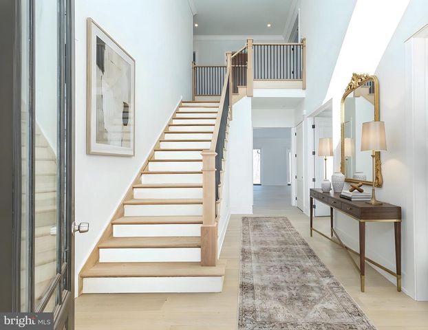 102 RAILROAD AVE, Chalfont, PA 18914