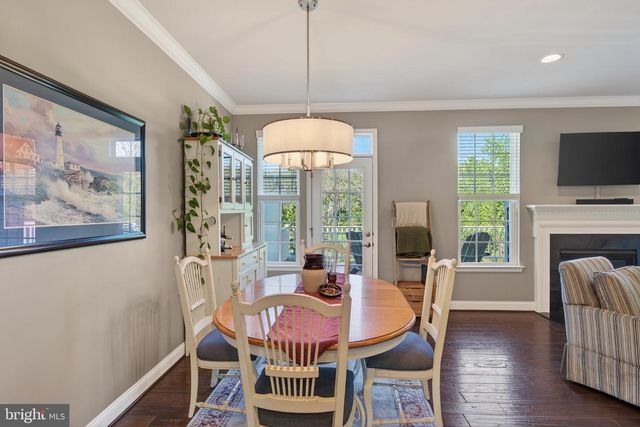 31 HAWKSWELL CIR, Oreland, PA 19075