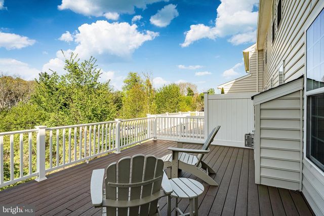 31 HAWKSWELL CIR, Oreland, PA 19075