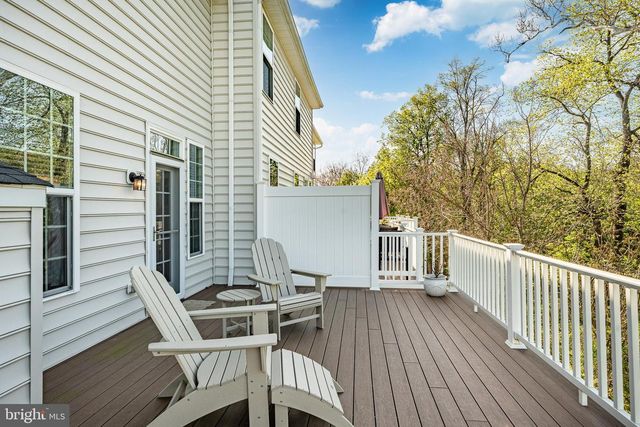 31 HAWKSWELL CIR, Oreland, PA 19075