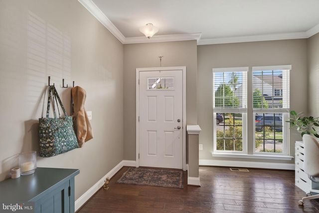 31 HAWKSWELL CIR, Oreland, PA 19075