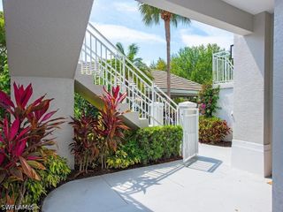 2285 Harmony LN 104, Naples, FL 34109