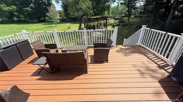 128 Shear Hill Road, Mahopac, NY 10541